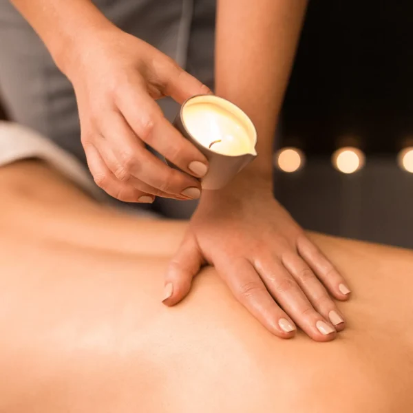 Massage à la Bougie Chaude, Camille Becht